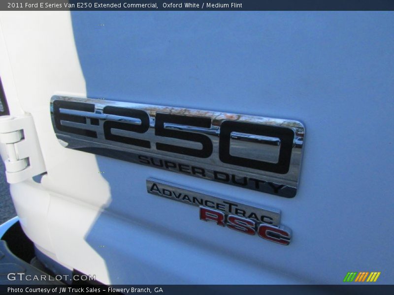 Oxford White / Medium Flint 2011 Ford E Series Van E250 Extended Commercial