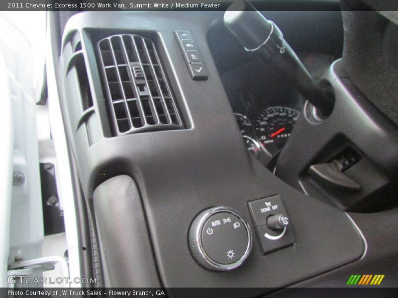 Summit White / Medium Pewter 2011 Chevrolet Express 1500 Work Van