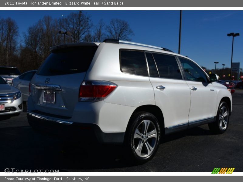 Blizzard White Pearl / Sand Beige 2011 Toyota Highlander Limited