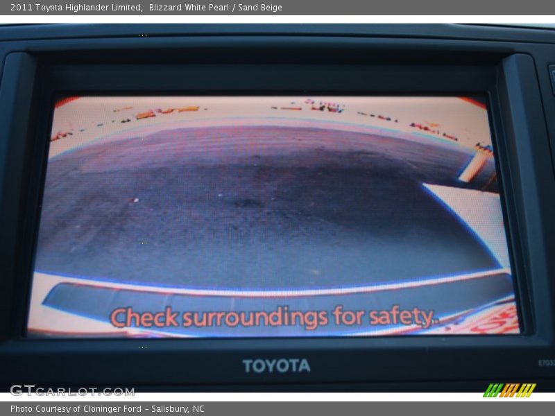 Blizzard White Pearl / Sand Beige 2011 Toyota Highlander Limited