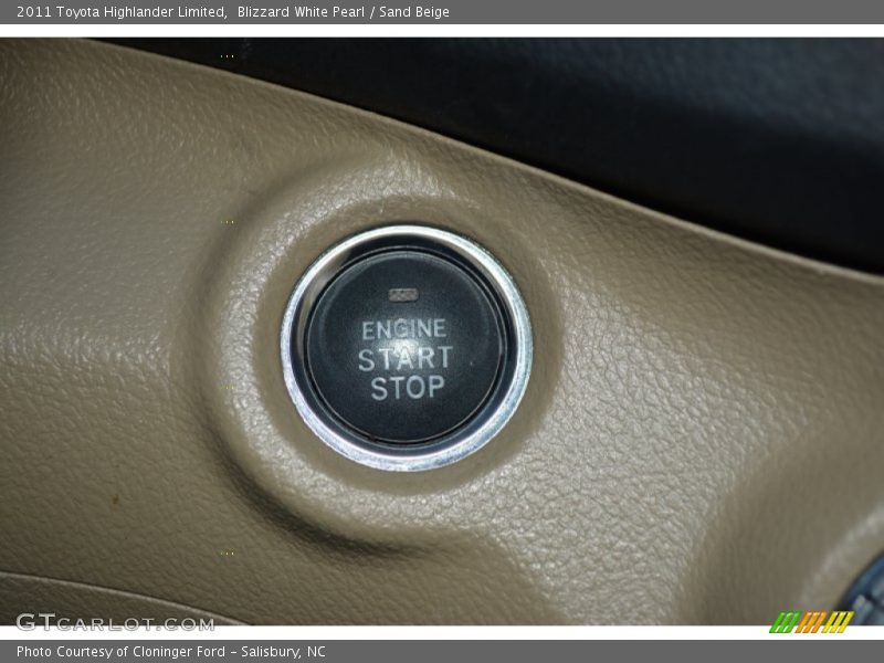 Blizzard White Pearl / Sand Beige 2011 Toyota Highlander Limited