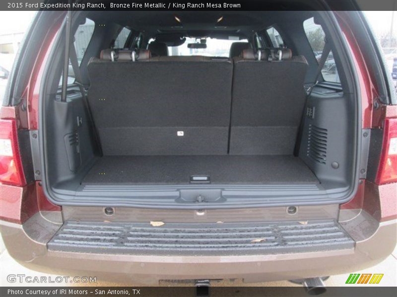  2015 Expedition King Ranch Trunk