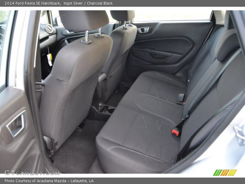 Ingot Silver / Charcoal Black 2014 Ford Fiesta SE Hatchback