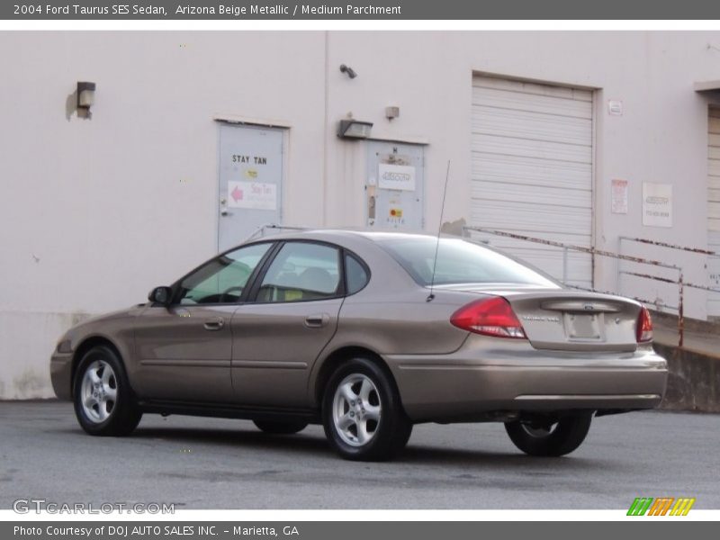 Arizona Beige Metallic / Medium Parchment 2004 Ford Taurus SES Sedan