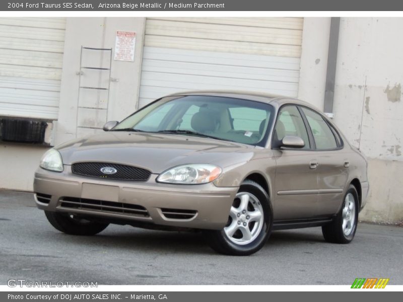 Arizona Beige Metallic / Medium Parchment 2004 Ford Taurus SES Sedan