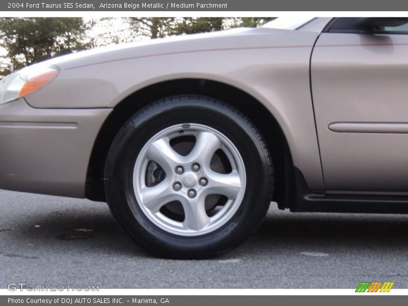 Arizona Beige Metallic / Medium Parchment 2004 Ford Taurus SES Sedan