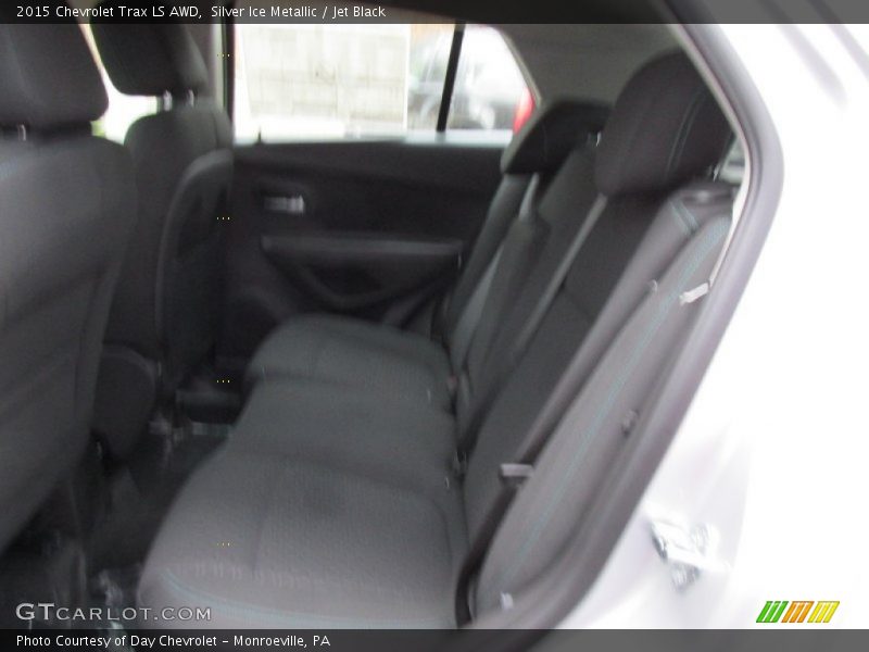 Silver Ice Metallic / Jet Black 2015 Chevrolet Trax LS AWD