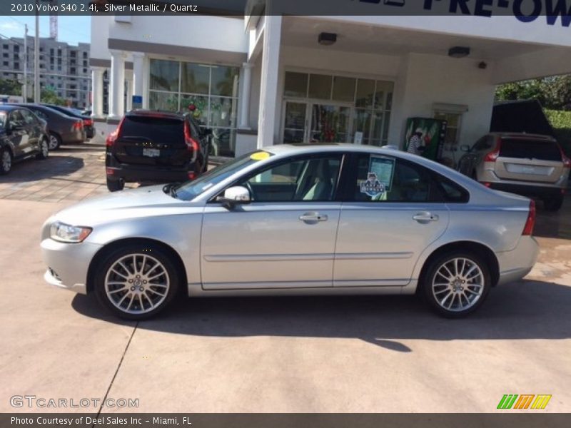 Silver Metallic / Quartz 2010 Volvo S40 2.4i