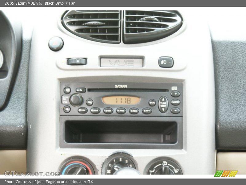 Black Onyx / Tan 2005 Saturn VUE V6