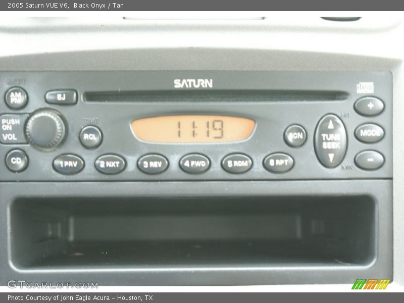 Black Onyx / Tan 2005 Saturn VUE V6