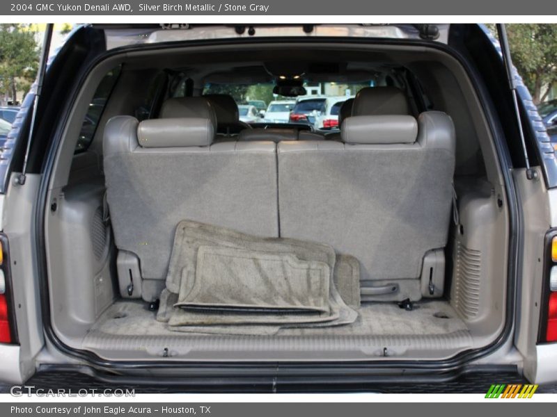 Silver Birch Metallic / Stone Gray 2004 GMC Yukon Denali AWD