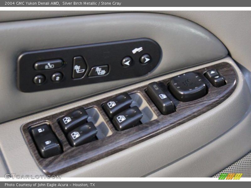 Silver Birch Metallic / Stone Gray 2004 GMC Yukon Denali AWD