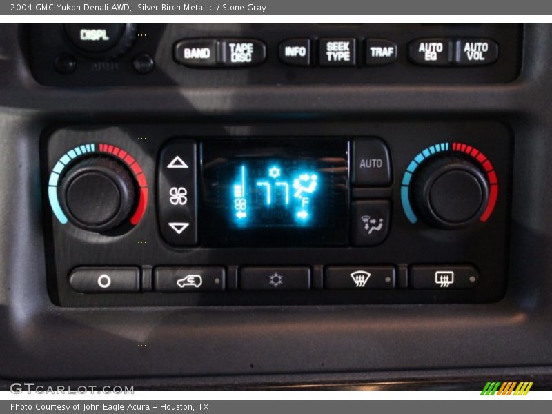 Silver Birch Metallic / Stone Gray 2004 GMC Yukon Denali AWD