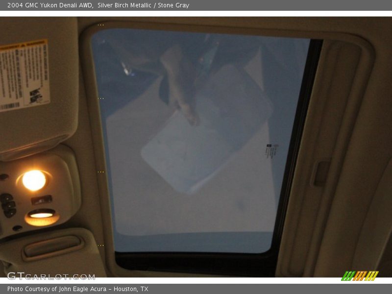 Silver Birch Metallic / Stone Gray 2004 GMC Yukon Denali AWD