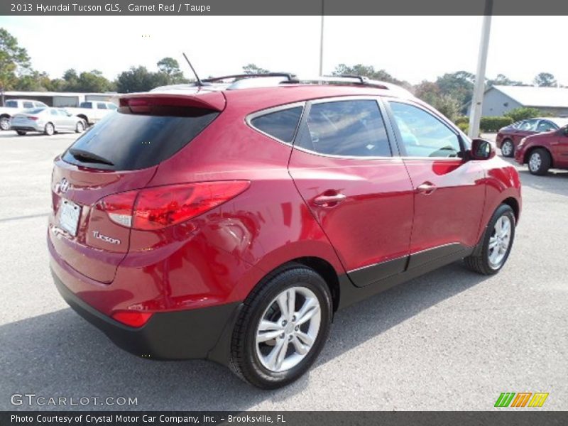 Garnet Red / Taupe 2013 Hyundai Tucson GLS