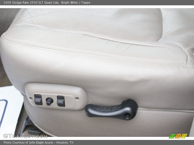 Bright White / Taupe 2005 Dodge Ram 2500 SLT Quad Cab