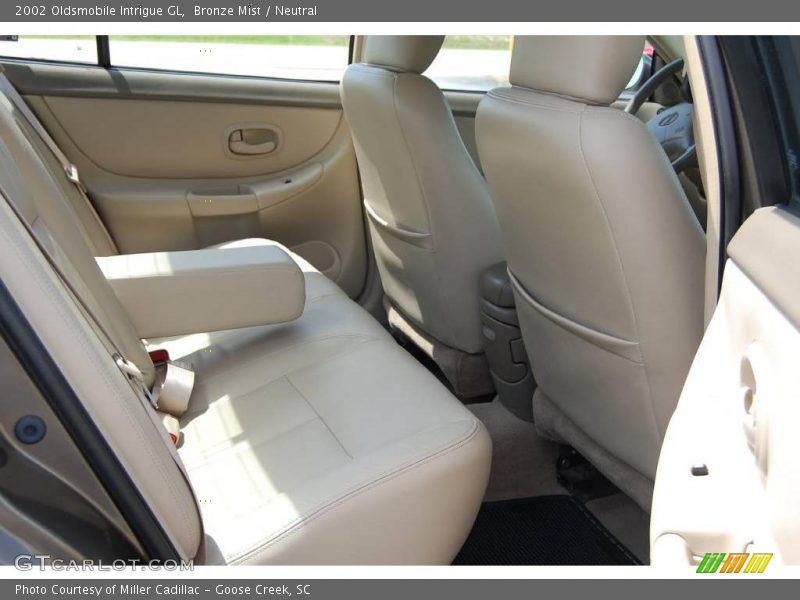 Bronze Mist / Neutral 2002 Oldsmobile Intrigue GL