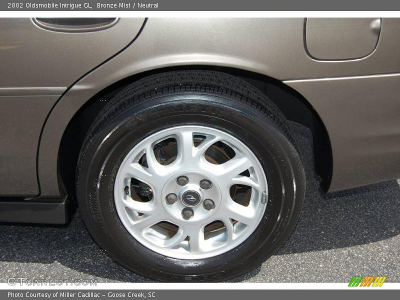 Bronze Mist / Neutral 2002 Oldsmobile Intrigue GL