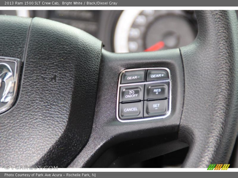 Bright White / Black/Diesel Gray 2013 Ram 1500 SLT Crew Cab