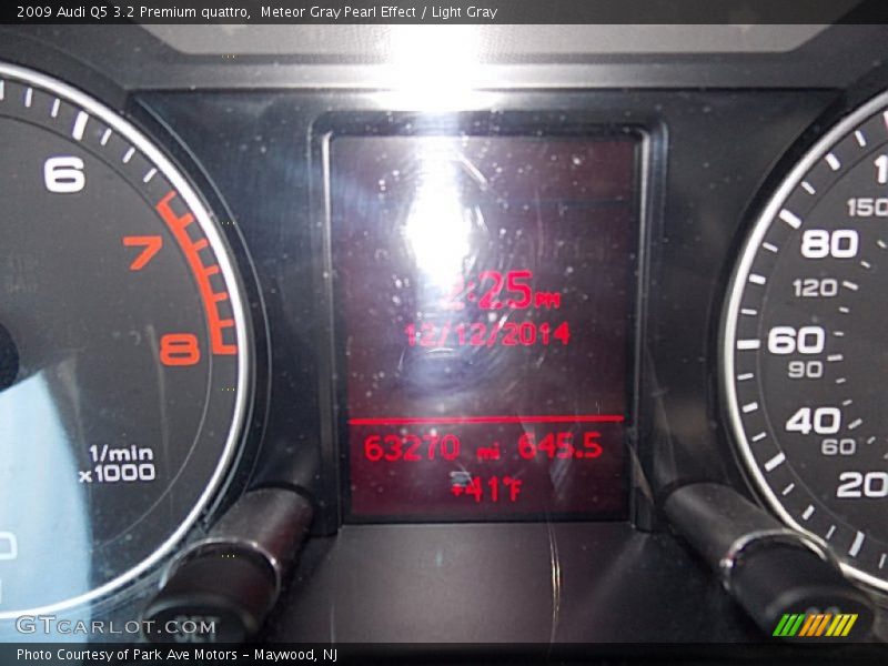 Meteor Gray Pearl Effect / Light Gray 2009 Audi Q5 3.2 Premium quattro