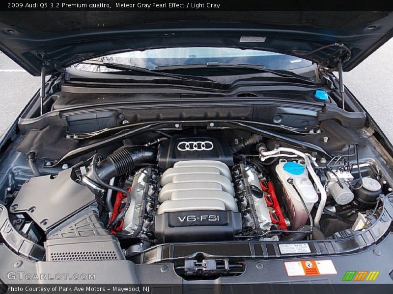 Meteor Gray Pearl Effect / Light Gray 2009 Audi Q5 3.2 Premium quattro