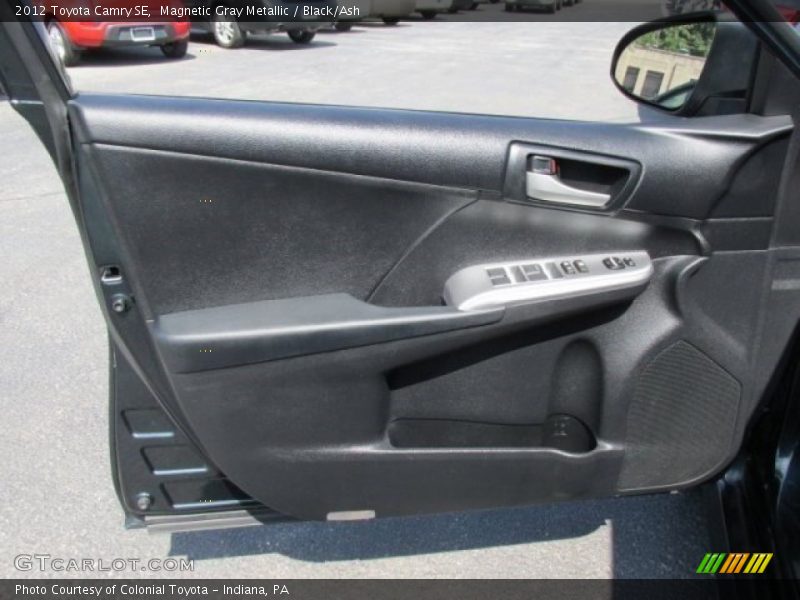 Magnetic Gray Metallic / Black/Ash 2012 Toyota Camry SE