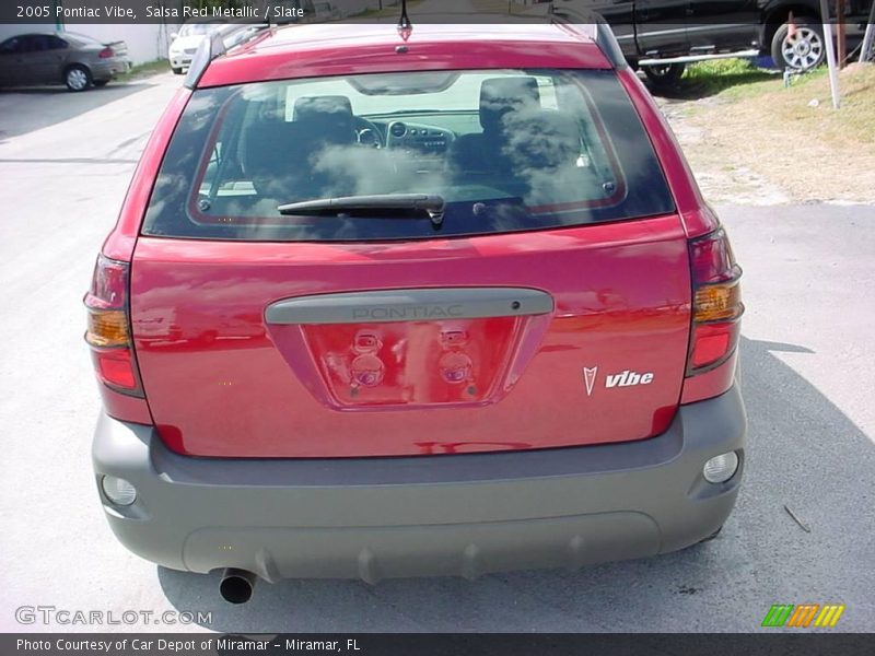 Salsa Red Metallic / Slate 2005 Pontiac Vibe