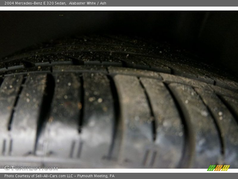 Alabaster White / Ash 2004 Mercedes-Benz E 320 Sedan