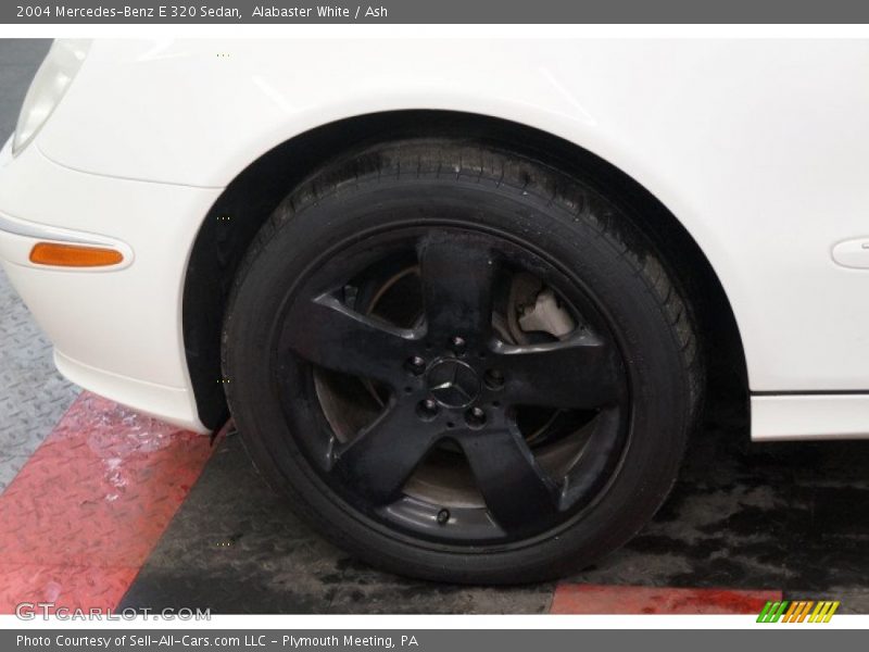 Alabaster White / Ash 2004 Mercedes-Benz E 320 Sedan