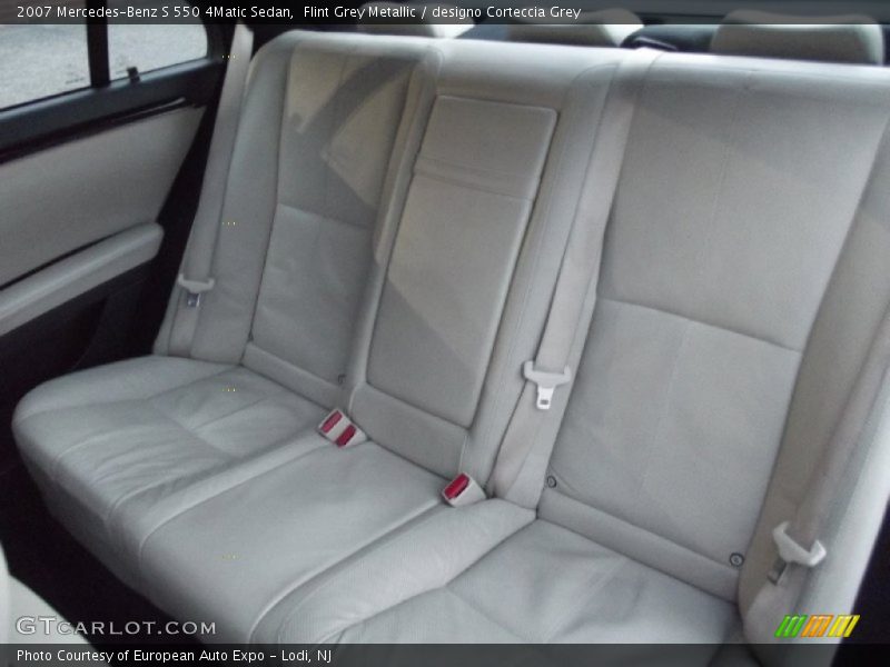 Flint Grey Metallic / designo Corteccia Grey 2007 Mercedes-Benz S 550 4Matic Sedan