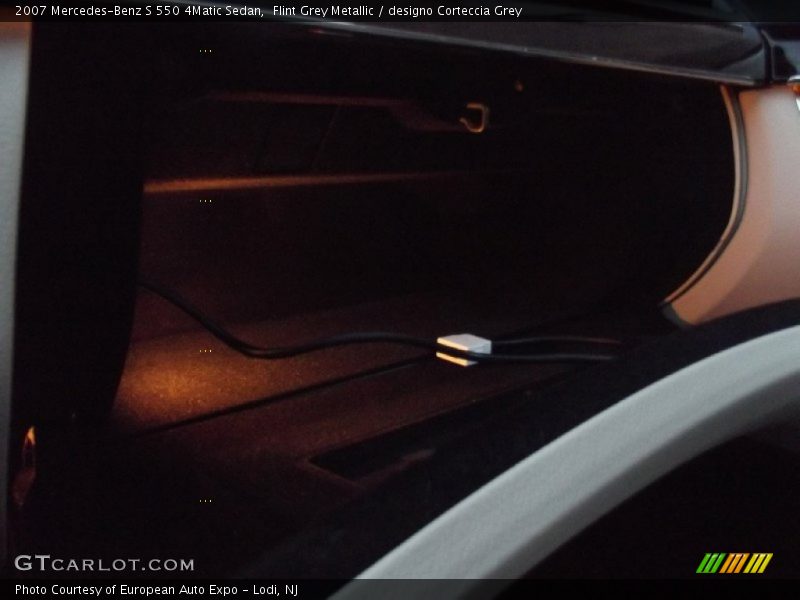 Flint Grey Metallic / designo Corteccia Grey 2007 Mercedes-Benz S 550 4Matic Sedan