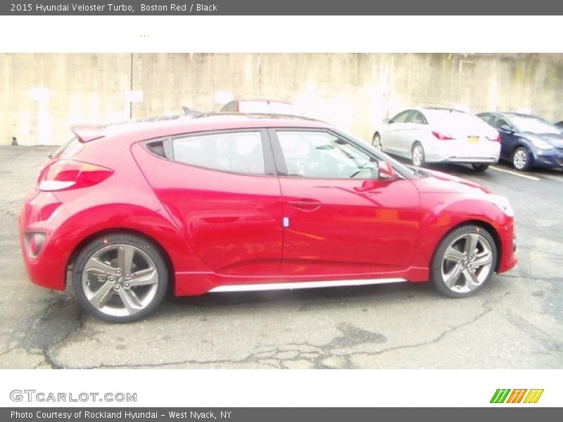 Boston Red / Black 2015 Hyundai Veloster Turbo