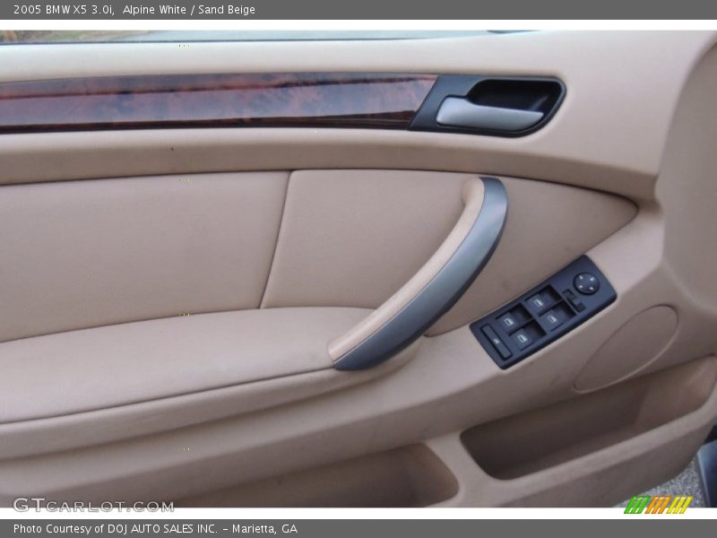 Alpine White / Sand Beige 2005 BMW X5 3.0i