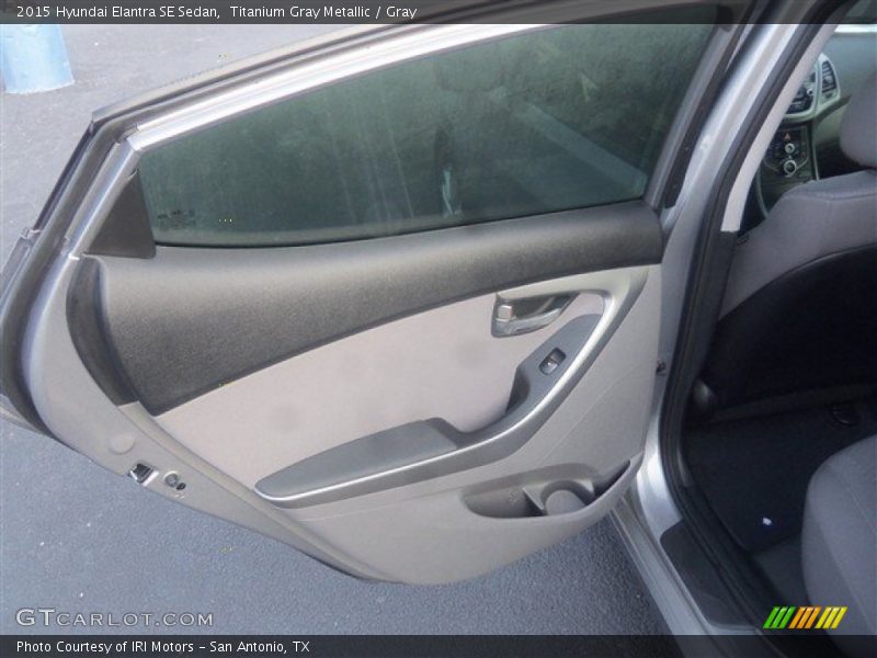 Titanium Gray Metallic / Gray 2015 Hyundai Elantra SE Sedan