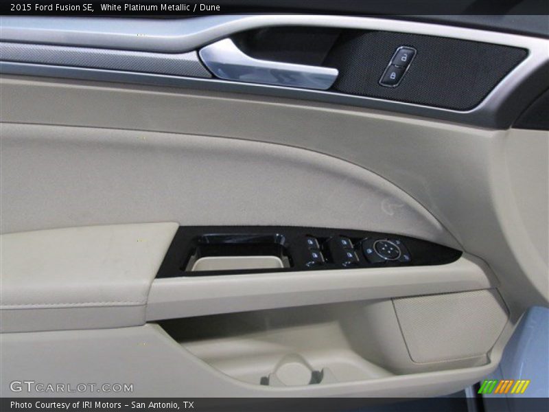 White Platinum Metallic / Dune 2015 Ford Fusion SE