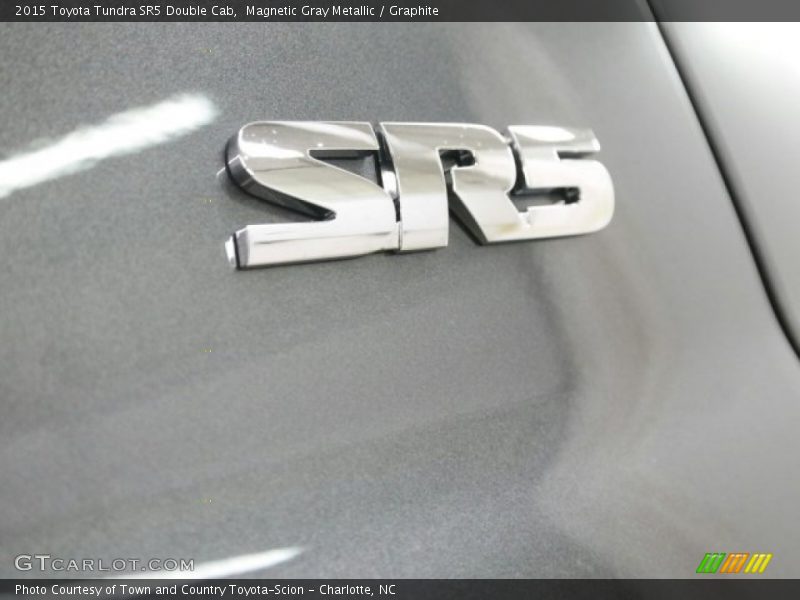 Magnetic Gray Metallic / Graphite 2015 Toyota Tundra SR5 Double Cab