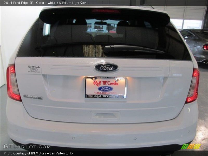 Oxford White / Medium Light Stone 2014 Ford Edge SE