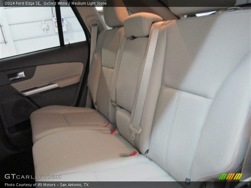 Oxford White / Medium Light Stone 2014 Ford Edge SE