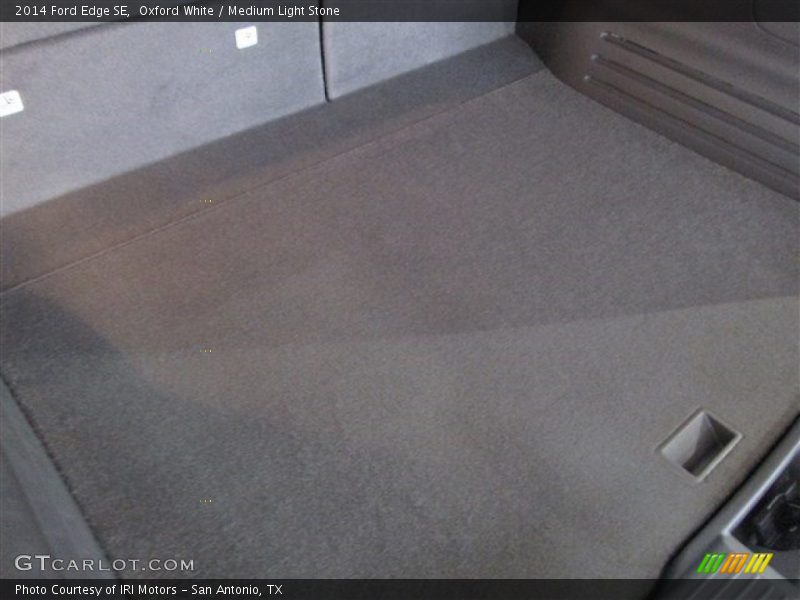 Oxford White / Medium Light Stone 2014 Ford Edge SE