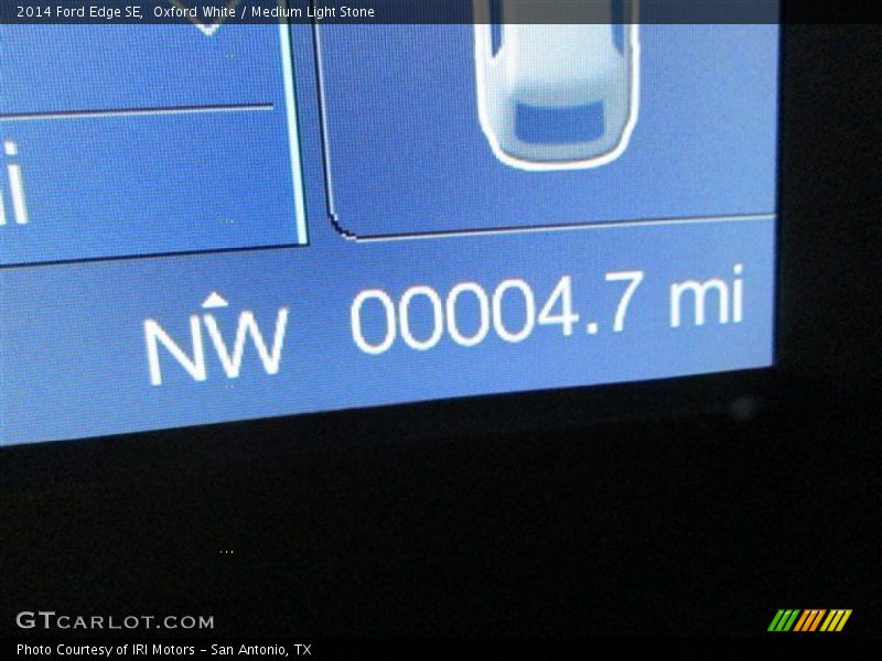 Oxford White / Medium Light Stone 2014 Ford Edge SE