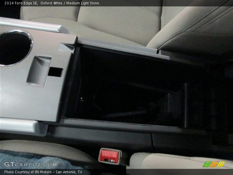 Oxford White / Medium Light Stone 2014 Ford Edge SE