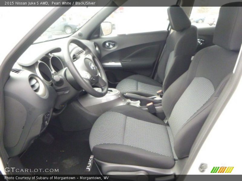 Pearl White / Black/Silver 2015 Nissan Juke S AWD
