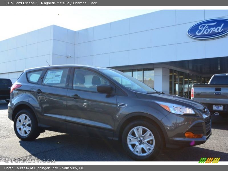 Magnetic Metallic / Charcoal Black 2015 Ford Escape S