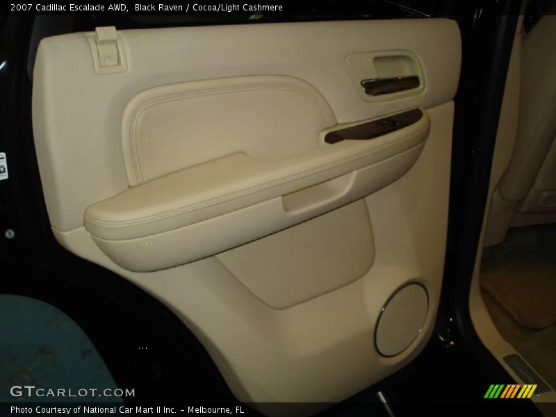 Black Raven / Cocoa/Light Cashmere 2007 Cadillac Escalade AWD