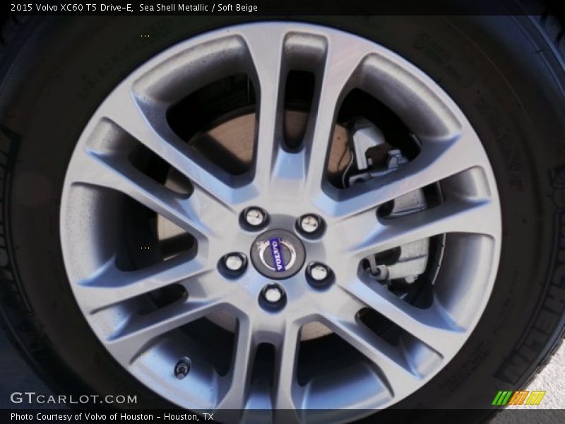 Sea Shell Metallic / Soft Beige 2015 Volvo XC60 T5 Drive-E