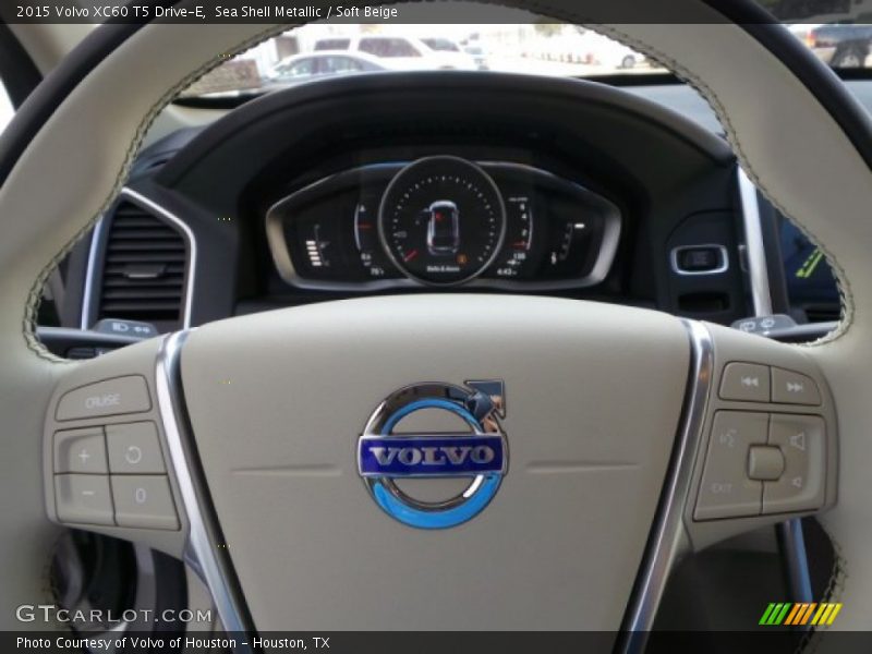 Sea Shell Metallic / Soft Beige 2015 Volvo XC60 T5 Drive-E