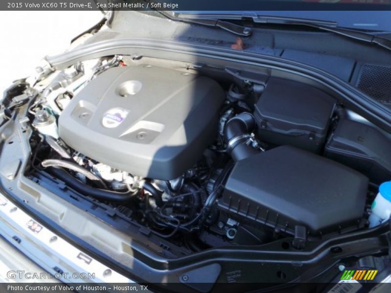 Sea Shell Metallic / Soft Beige 2015 Volvo XC60 T5 Drive-E