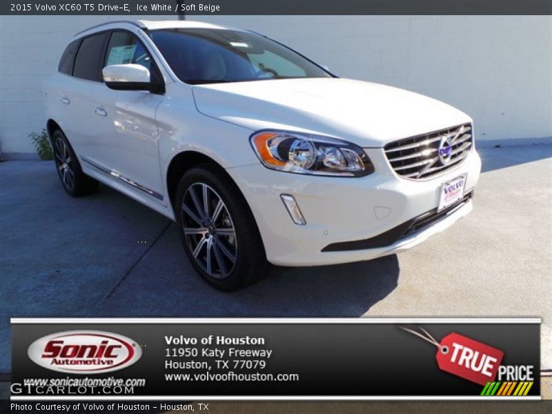 Ice White / Soft Beige 2015 Volvo XC60 T5 Drive-E