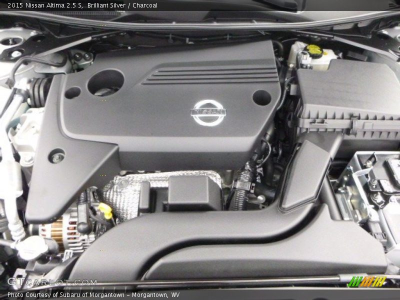 Brilliant Silver / Charcoal 2015 Nissan Altima 2.5 S