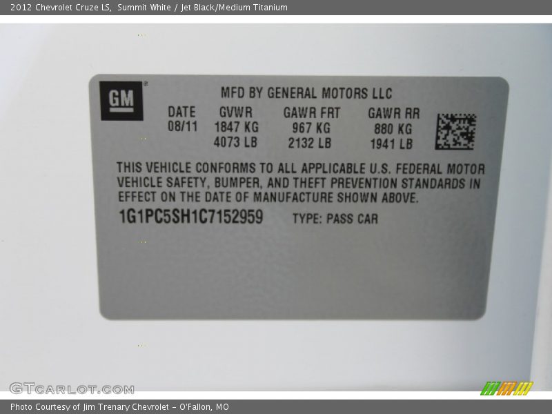 Summit White / Jet Black/Medium Titanium 2012 Chevrolet Cruze LS